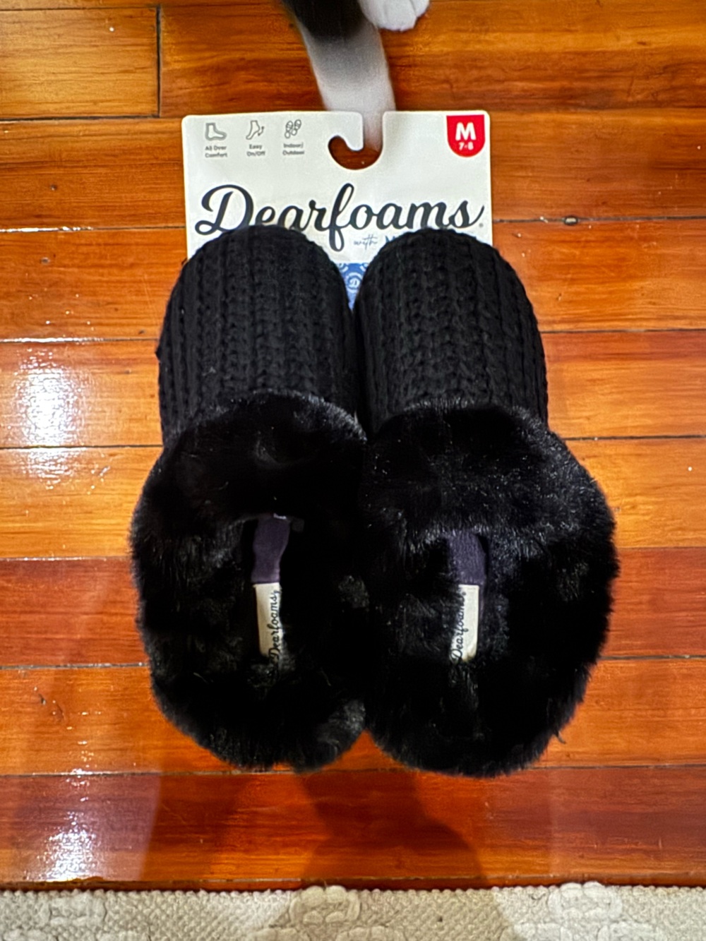 NWT Dearfoams Black Knit Slippers with Faux Fur Trim